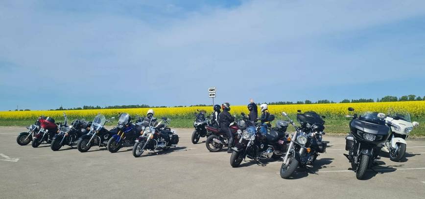 Kuršėnų baikerių klubas „BIESA" MCC gimtadienį atšventė su trenskmu