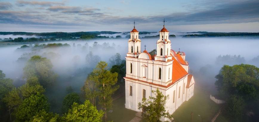 „BAŽNYČIŲ NAKTYS“ SUGRĮŽTA: JAU ŠĮ SAVAITGALĮ GERIAUSI KONCERTAI IR LEDO SKULPTŪRŲ ŠOU
