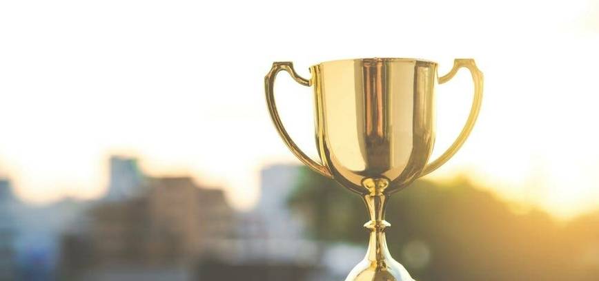 KVIETIMAS TEIKTI PARAIŠKAS DALYVAUTI EUROPOS VERSLININKYSTĖS SKATINIMO APDOVANOJIMŲ NACIONALINĖJE ATRANKOJE